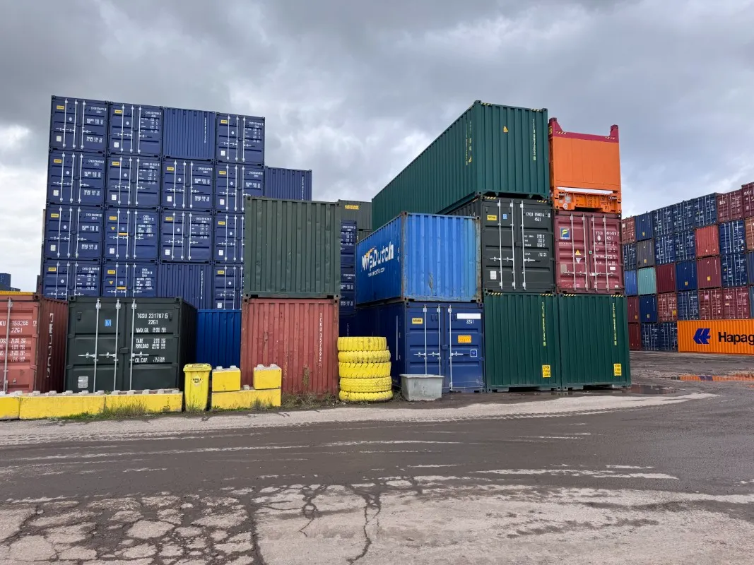storage container london