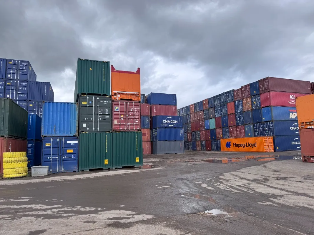 storage container london